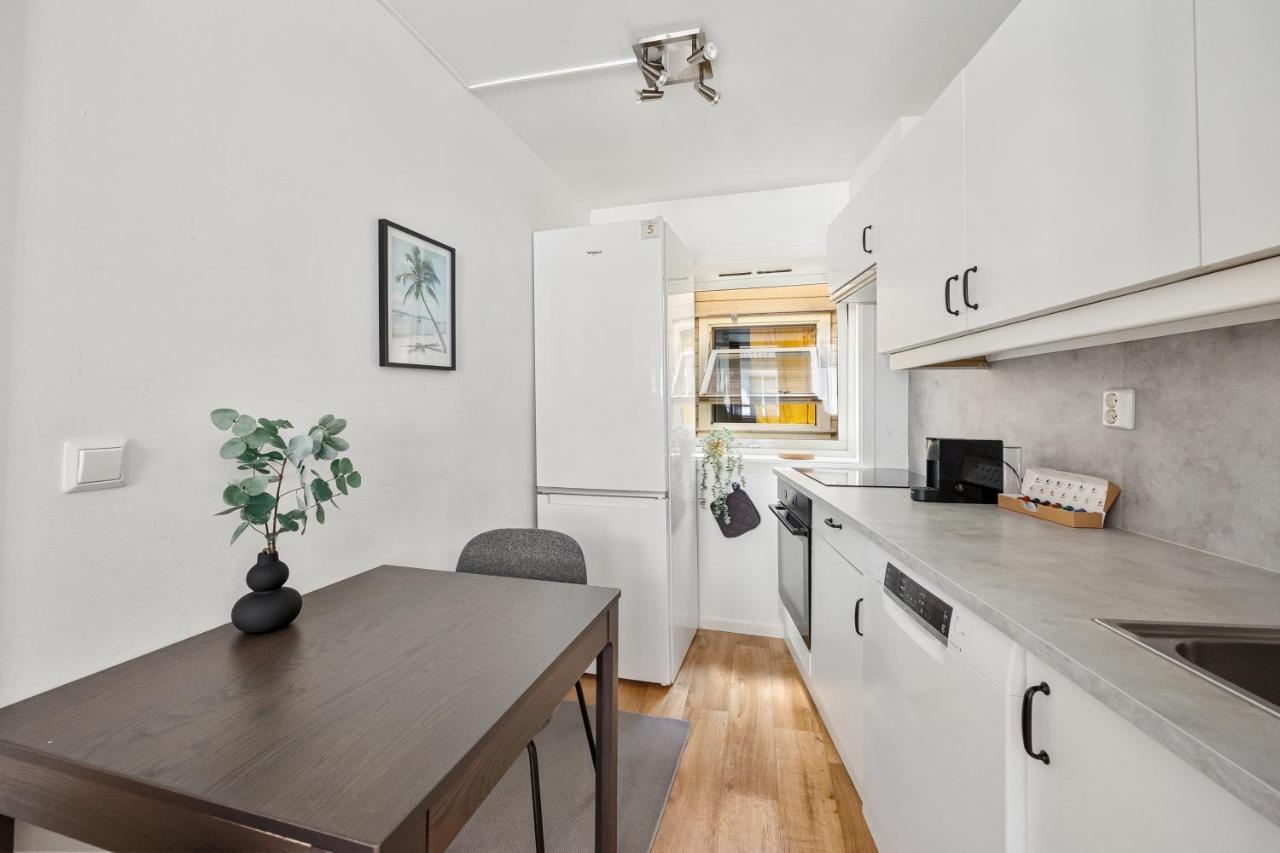 Family Friendly 3Br - Fast Wi-Fi - Behind Bryggen Apartment Берген Екстериор снимка